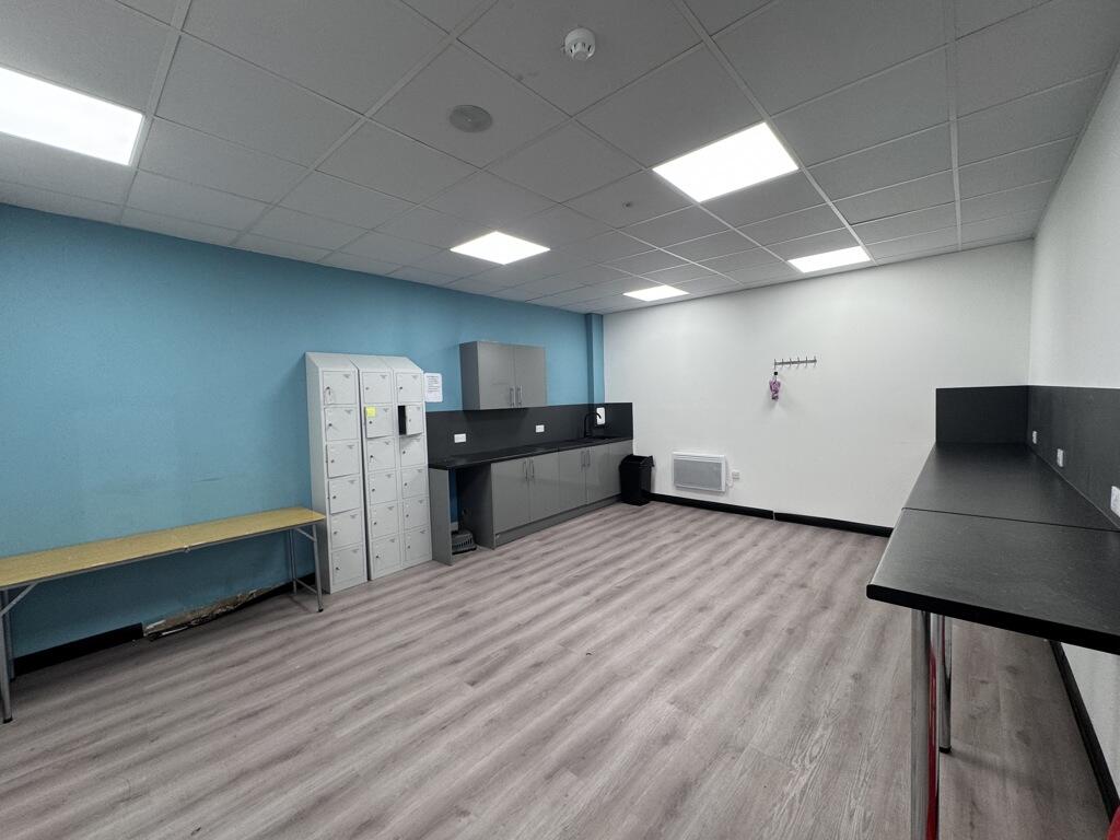 Main image of property: 34 Midland Road, Bedford, Bedfordshire, MK40