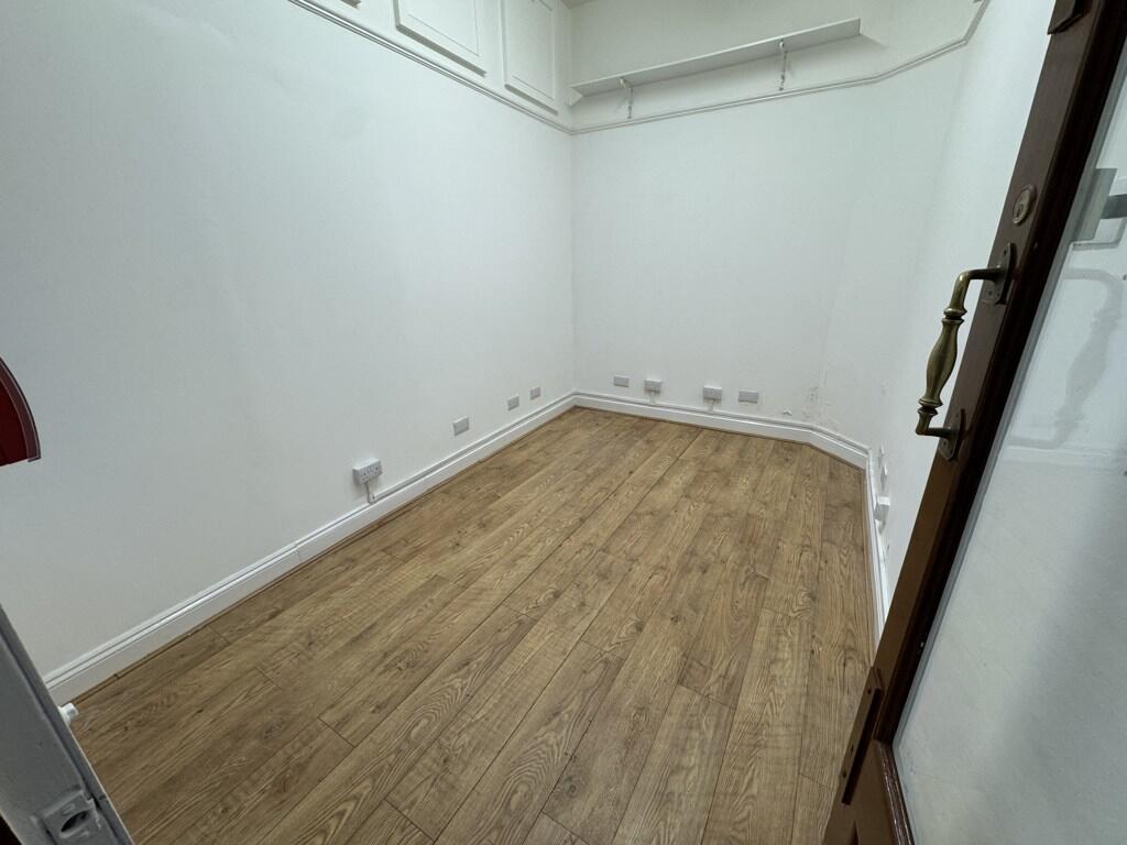 Main image of property: 20 The Arcade, Bedford, Bedfordshire, MK40