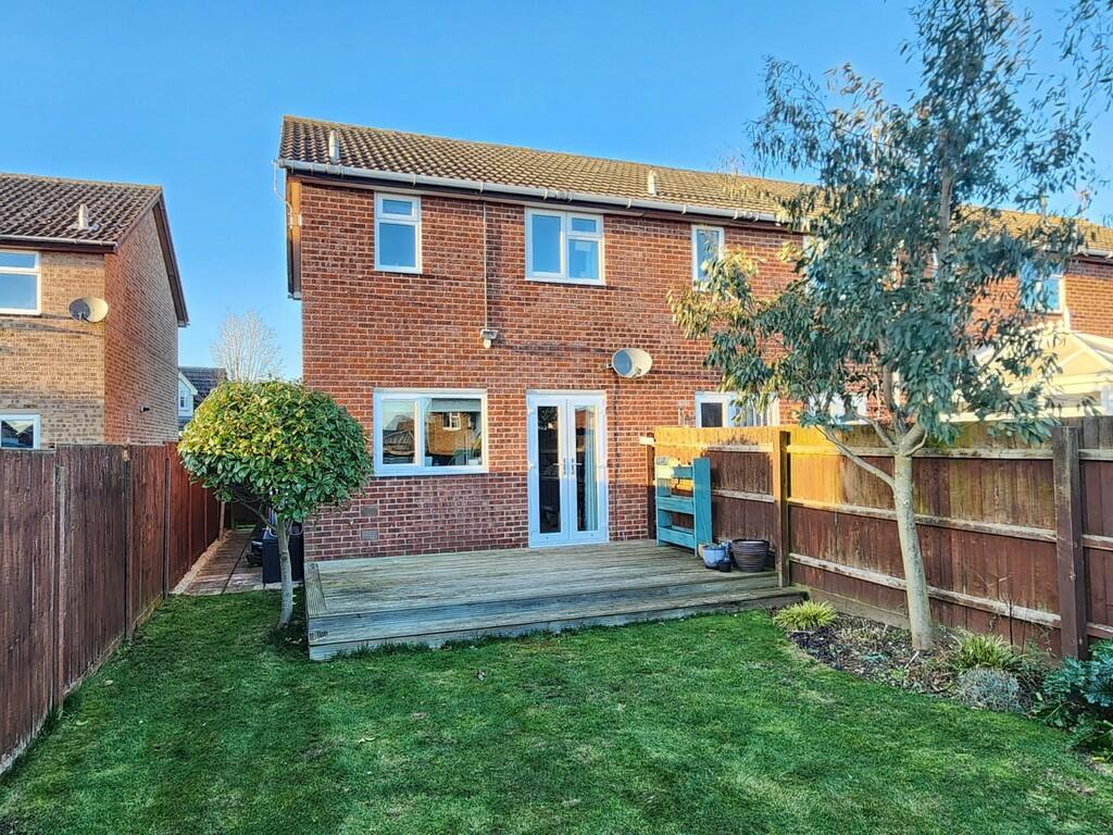 2 bedroom end of terrace house for sale in Elliston Close, Elmswell, IP30