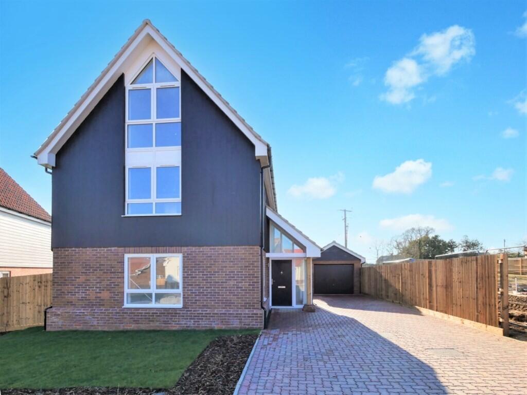 Main image of property: Spalding Way, Chelmondiston