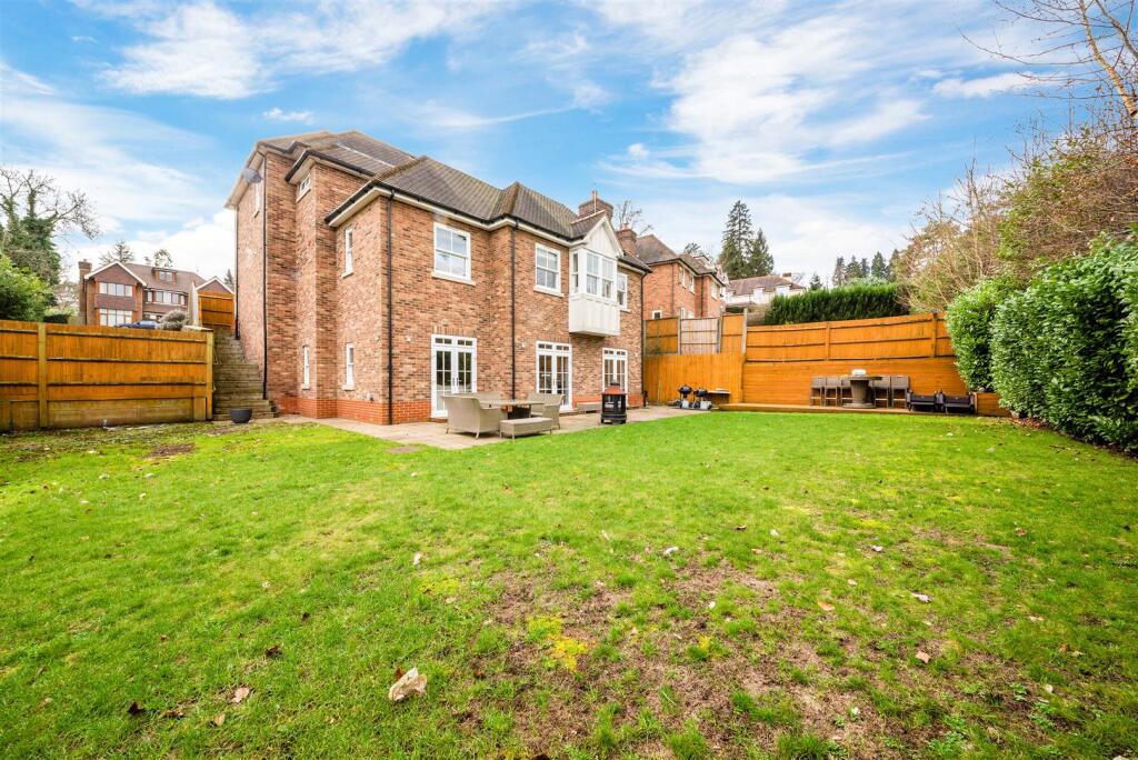 Additional property image - High Oaks Close, Coulsdon
