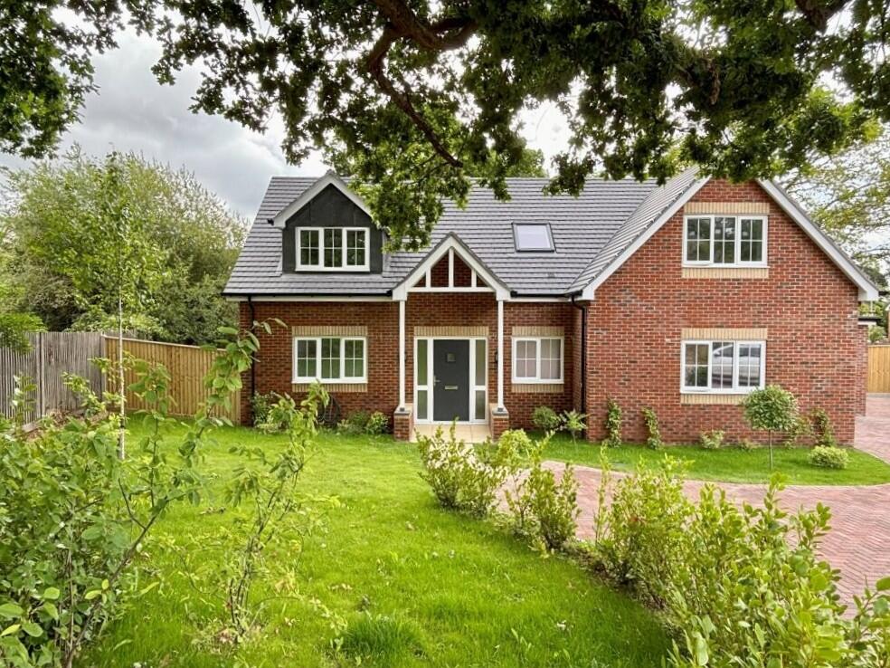 Main image of property: Hedge End