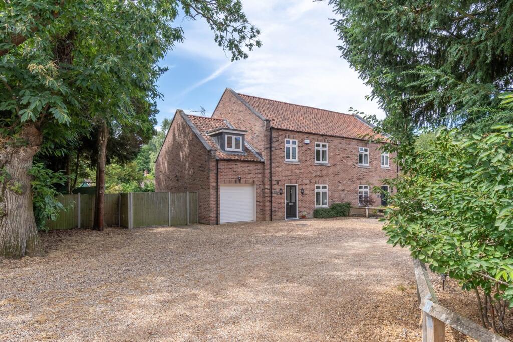 Main image of property: Chestnut Close, Fakenham, NR21