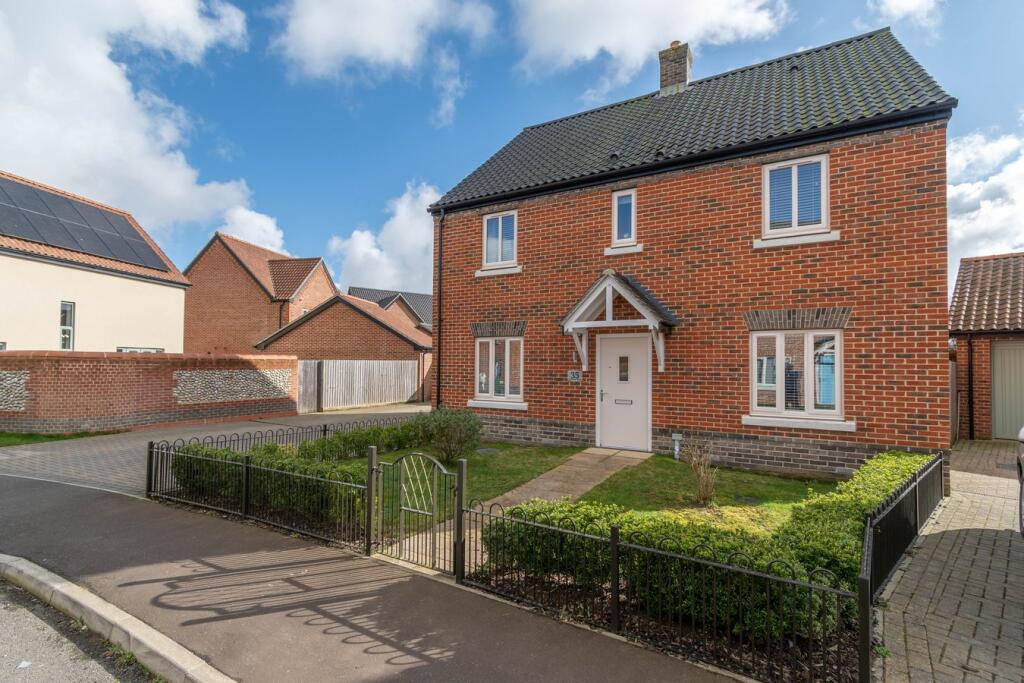 4 bedroom detached house