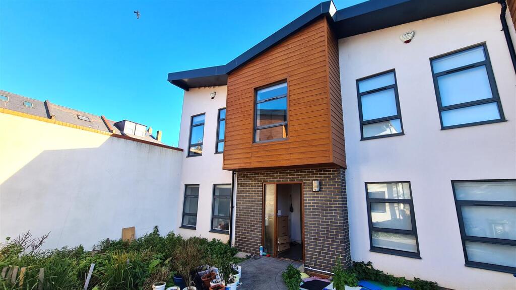 Main image of property: Homelink Terrace, Thorold Road, Wood Green, N2