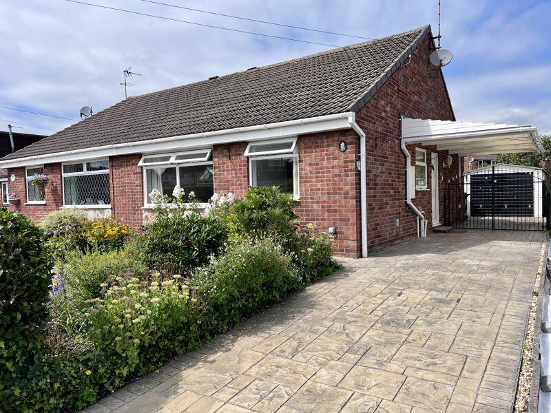 2 bedroom semidetached bungalow for sale in Longdown Road, Congleton, CW12