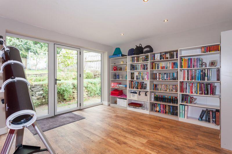 Additional property image - Fol Hollow, Congleton