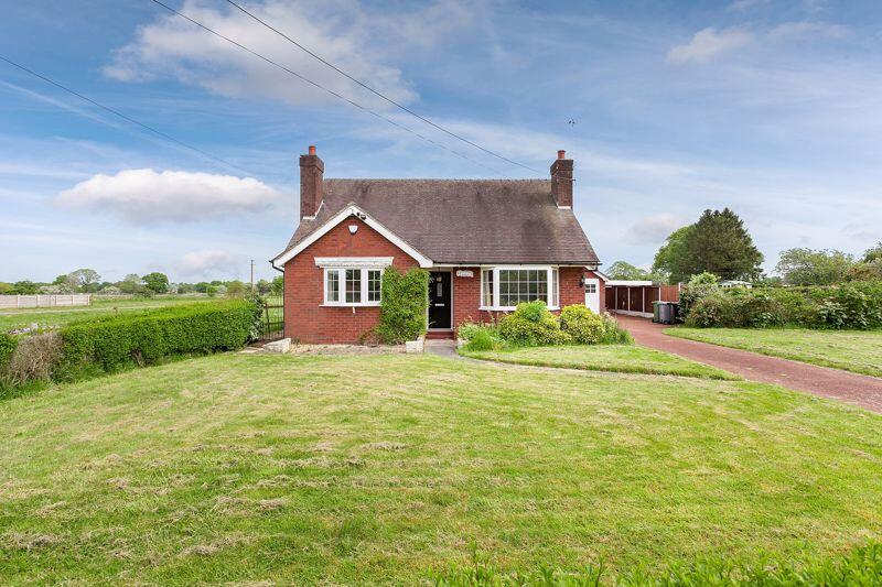 Additional property image - Giantswood Lane, Somerford Booths