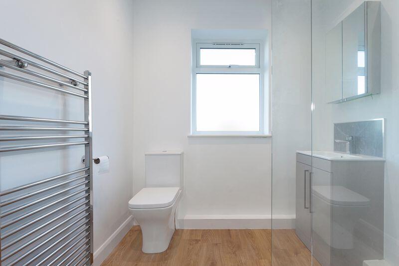 Additional property image - Giantswood Lane, Somerford Booths