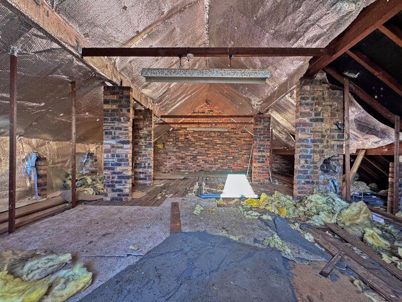 Additional property image - Giantswood Lane, Somerford Booths