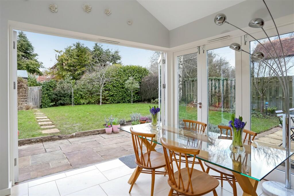 3 bedroom semidetached house for sale in Tichborne Down, Alresford, SO24