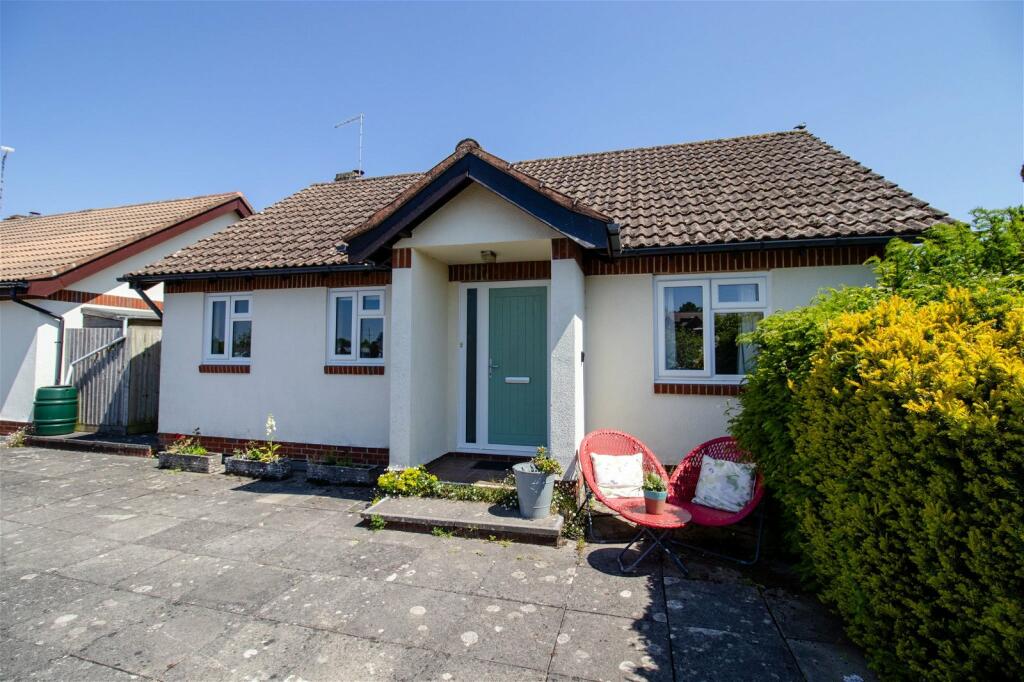 2 bedroom detached bungalow for sale in Mallard Close, The Dean