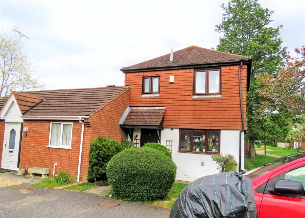 Main image of property: Barbury Court, Giffard Park, Milton Keynes, MK14