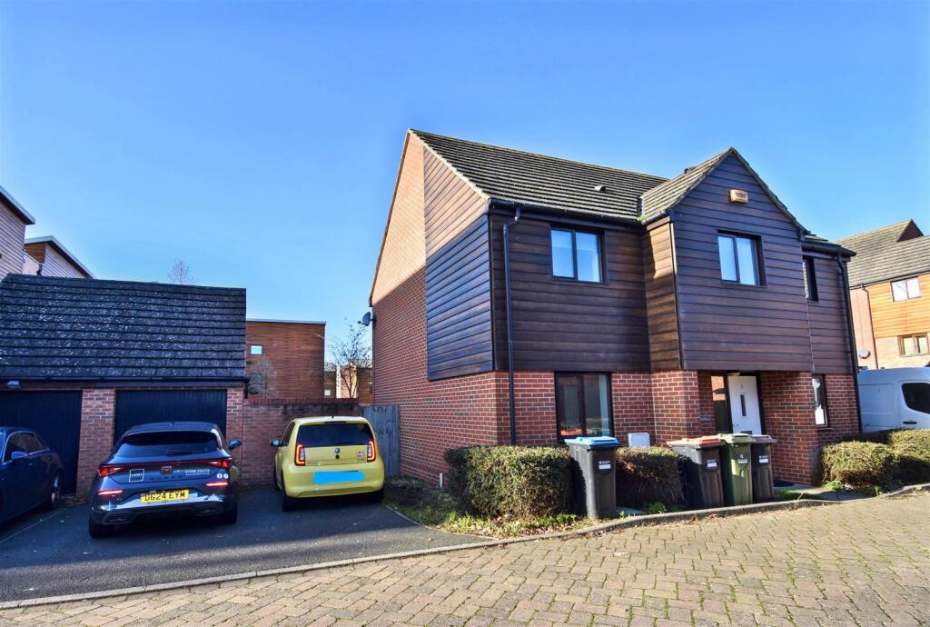Main image of property: Culver Avenue, Milton Keynes, Broughton, MK10