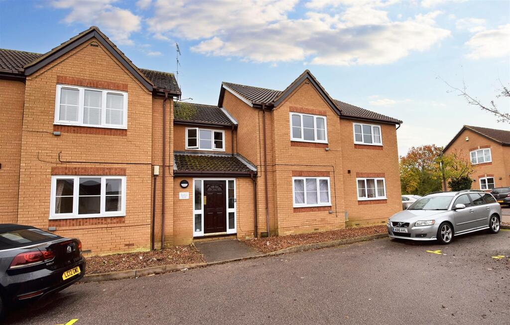 Main image of property: Bantock Close, Browns Wood, Milton Keynes, MK7