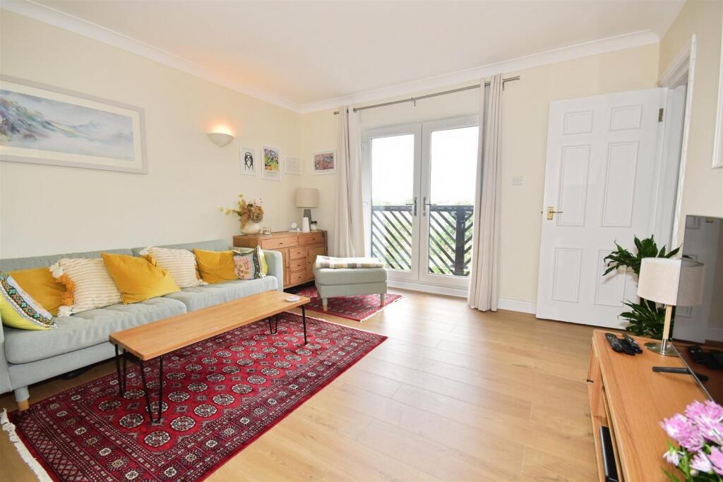Main image of property: Epping New Road, Buckhurst Hill