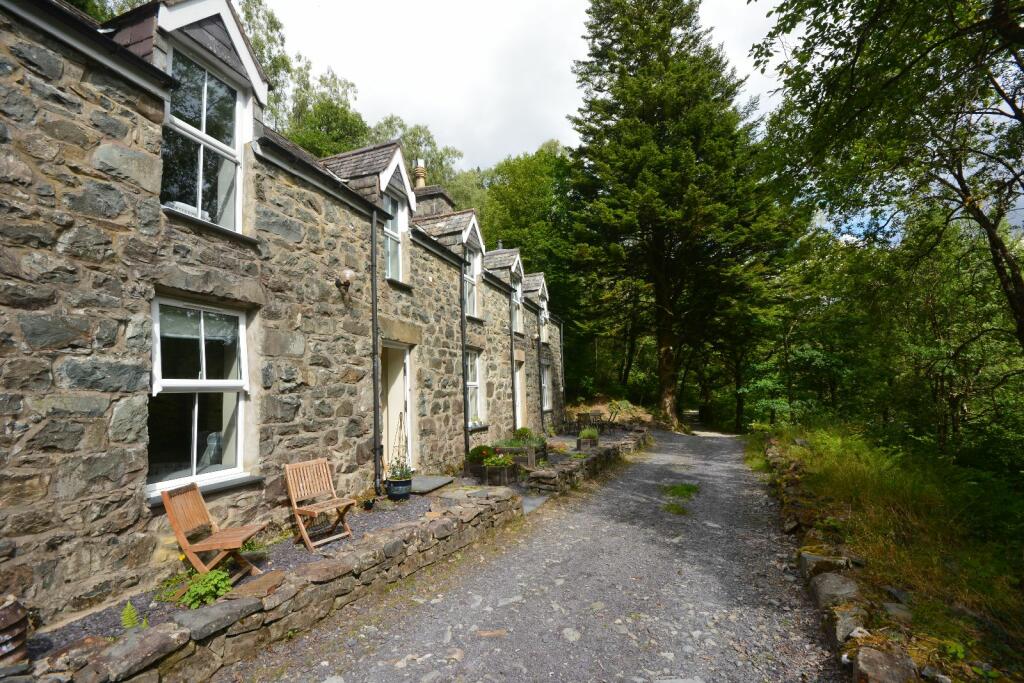 4 bedroom detached house for sale in Mostyn Cottage, Ganllwyd