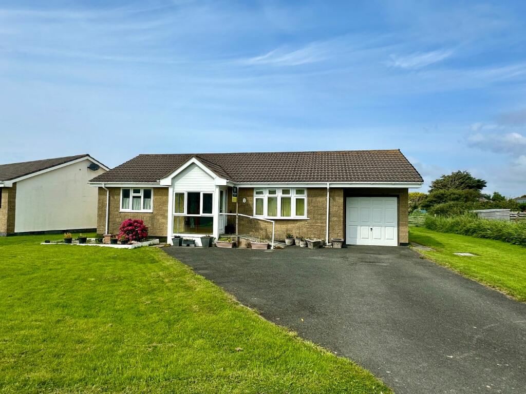 Main image of property: 4 Heol Seithendre, Fairbourne, LL38 2EY