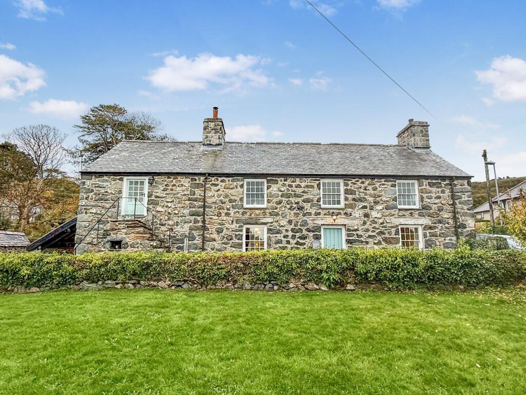 Main image of property: Ty Newydd and Capel Peniel, Llwyngwril LL37 2JY