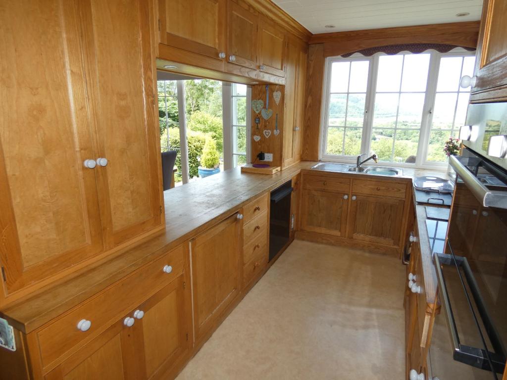 4 bedroom detached house for sale in Hafod Fach, Llanelltyd, Dolgellau