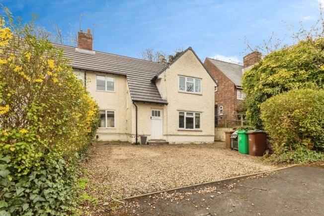 Main image of property: Rushcliffe Rise, Nottingham, NG5 3HJ