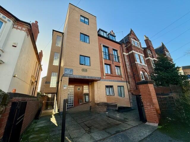 Main image of property: 5 Bedroom Property £145pppw, Arthur Street, Nottingham, NG7 4DW