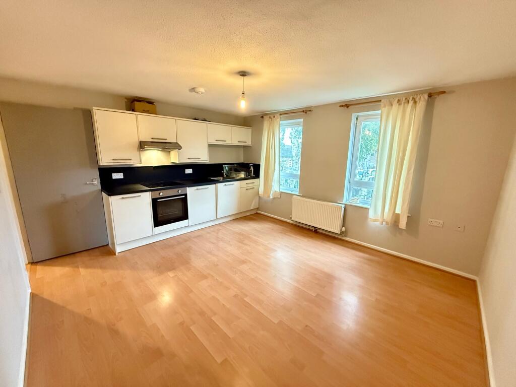 Main image of property: Moore Road, Mapperley, NG3 6EL