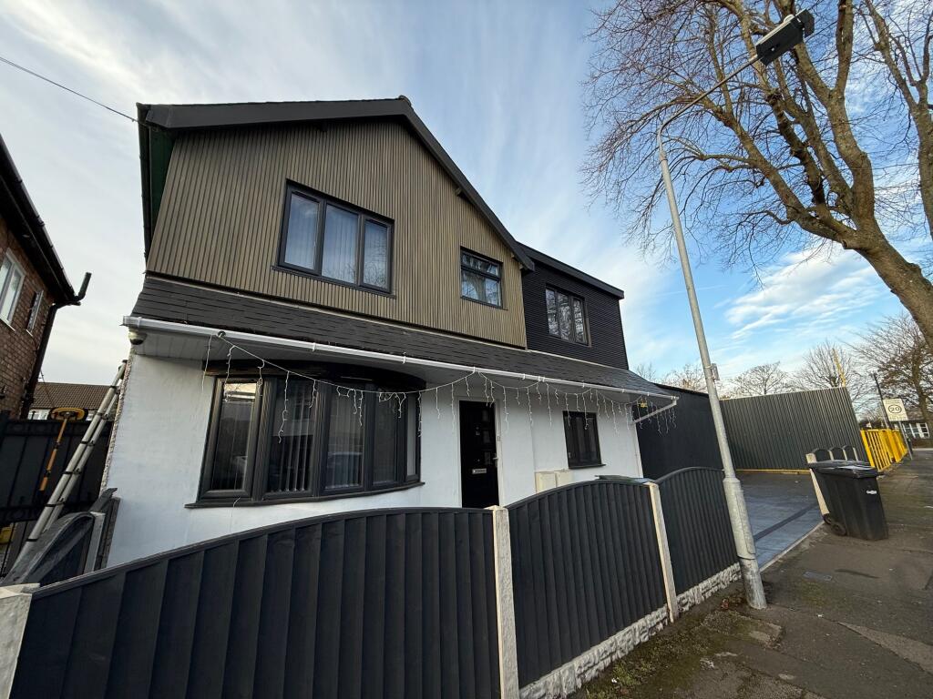 Main image of property: Fernleigh Avenue, Nottingham, NG3 6FL