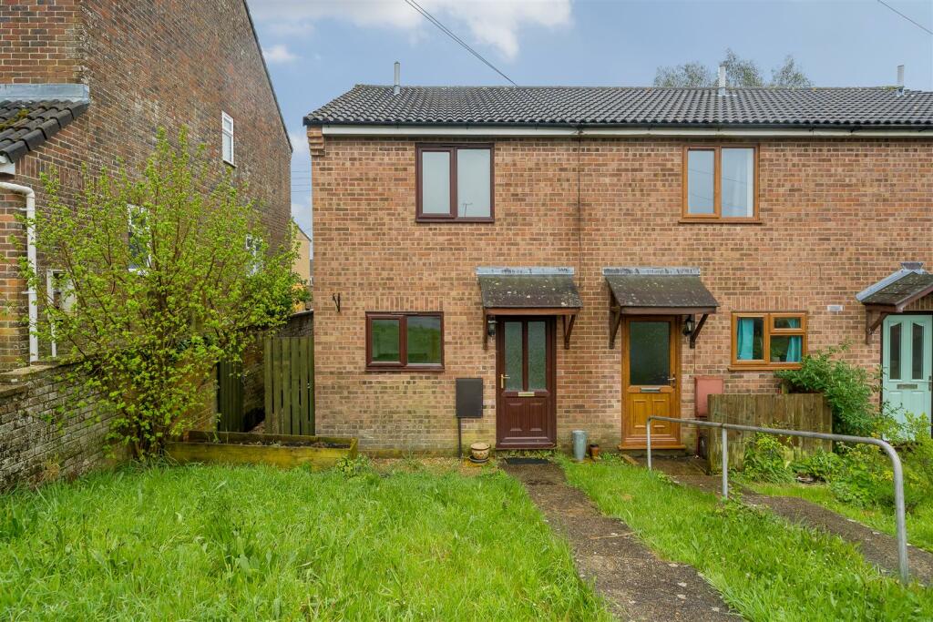 2 bedroom end of terrace house for sale in Middle Green, Beaminster