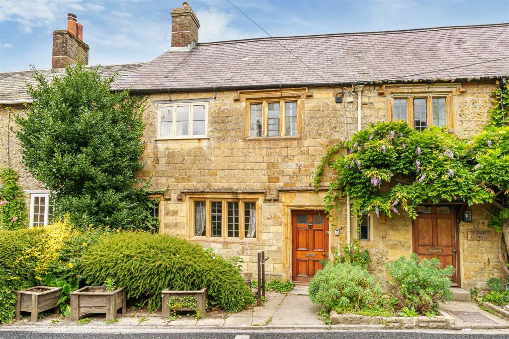 3 bedroom terraced house for sale in North Street, Beaminster, DT8