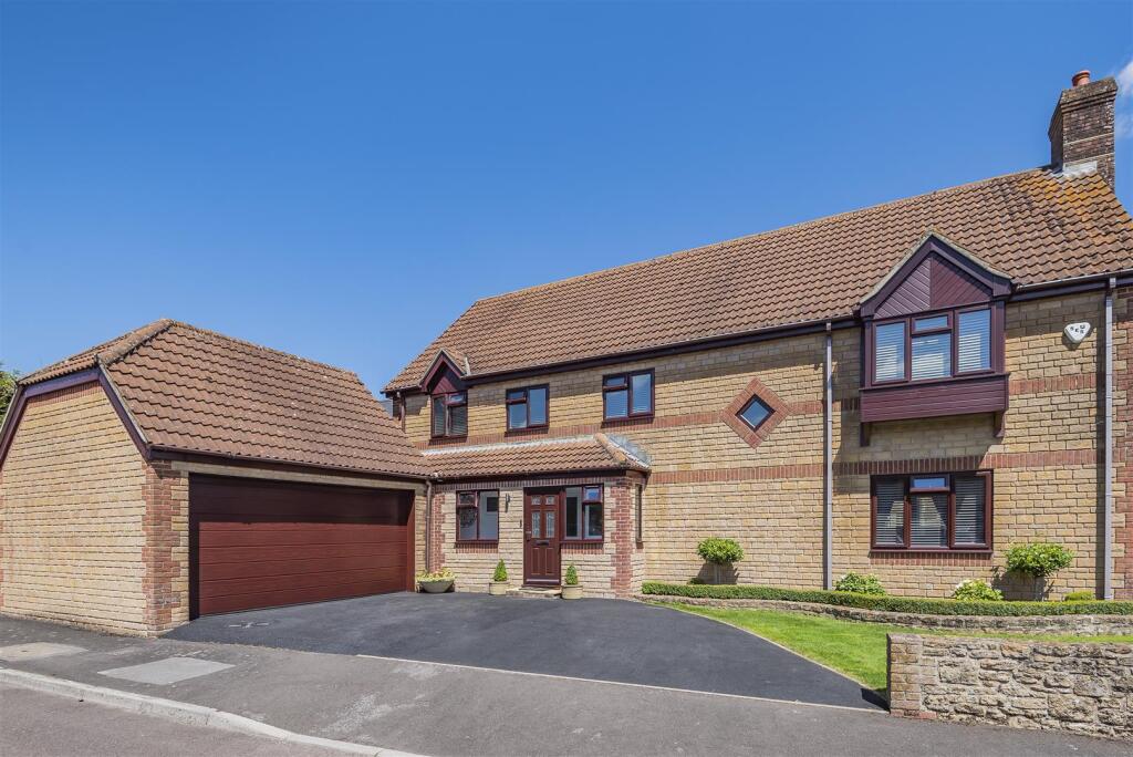 Main image of property: Parrett Mead, South Perrott