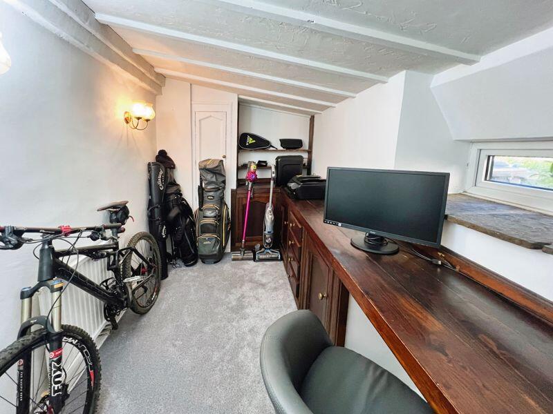 Additional property image - Longsight, Harwood