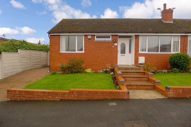 2 bedroom semidetached bungalow for sale in Harbourne Avenue, Worsley, M28