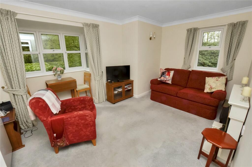 2 bedroom apartment for sale in Berkeley Court, 1 Moorside Road, West