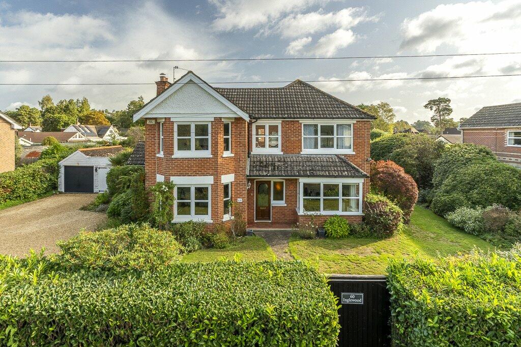4 bedroom detached house for sale in Ashurst Road, West Moors, Ferndown