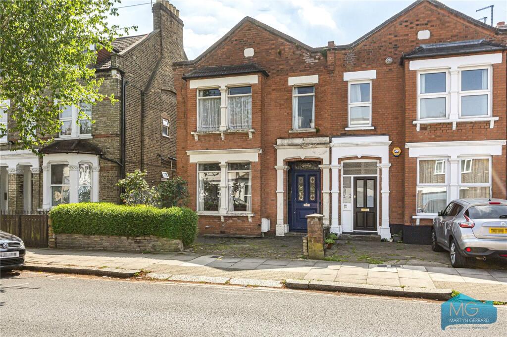 5 bedroom semi-detached house