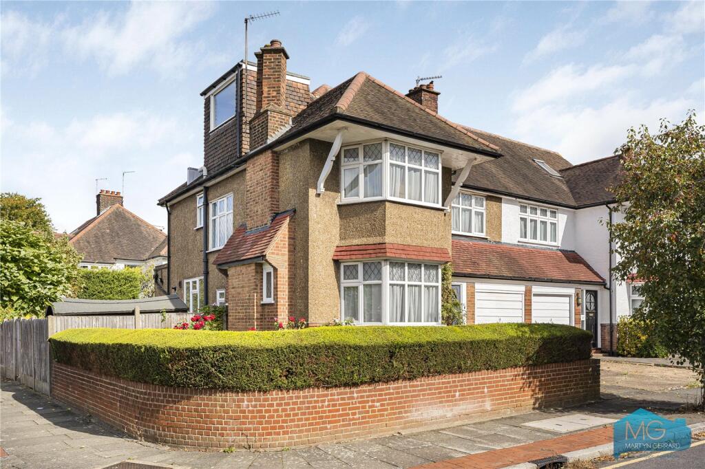 Main image of property: Templars Crescent, London, N3