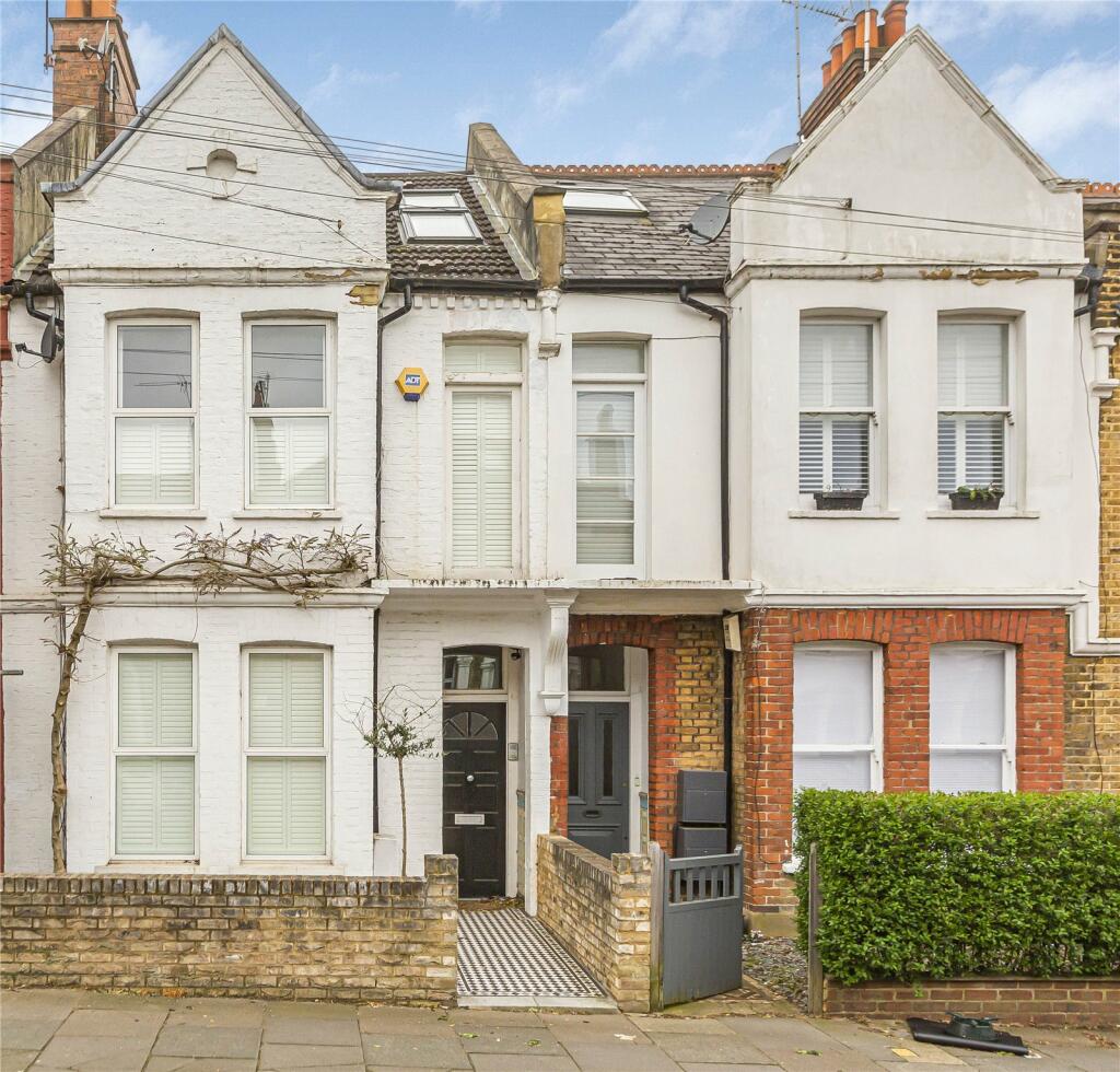 5 bedroom terraced house for sale in Durham Road, East Finchley, London, N2