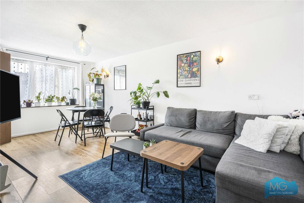 Main image of property: Deanery Close, London, N2
