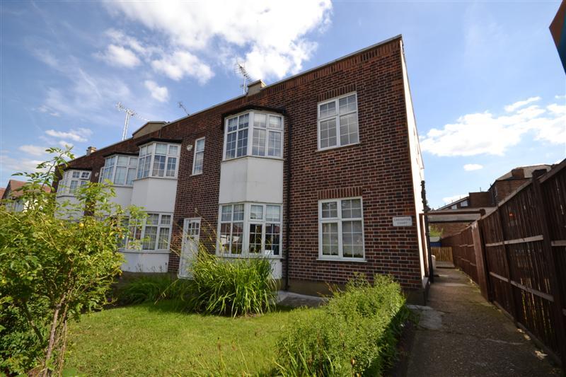 Main image of property: Creighton Avenue, East Finchley, London, N2