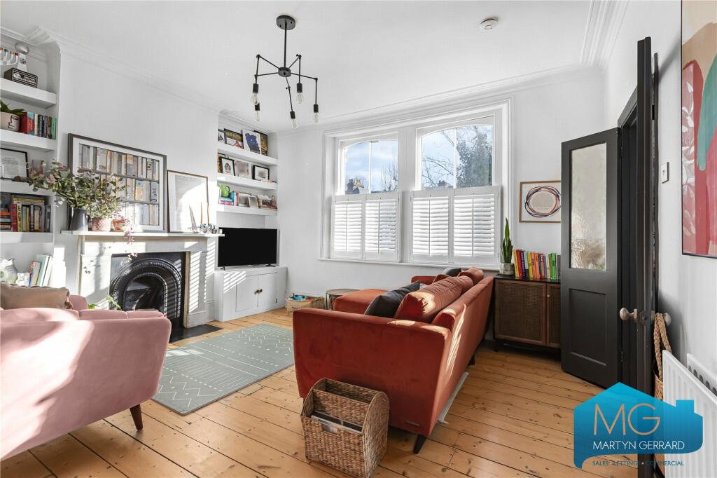 2 bedroom apartment for sale in Ashley Road, London, N19