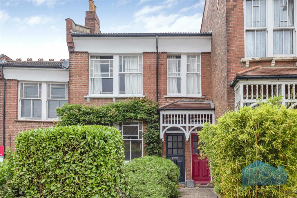 2 bedroom for sale in St. James Lane, London, N10