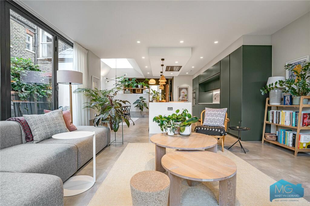 Main image of property: Palace Gates Road, London, N22