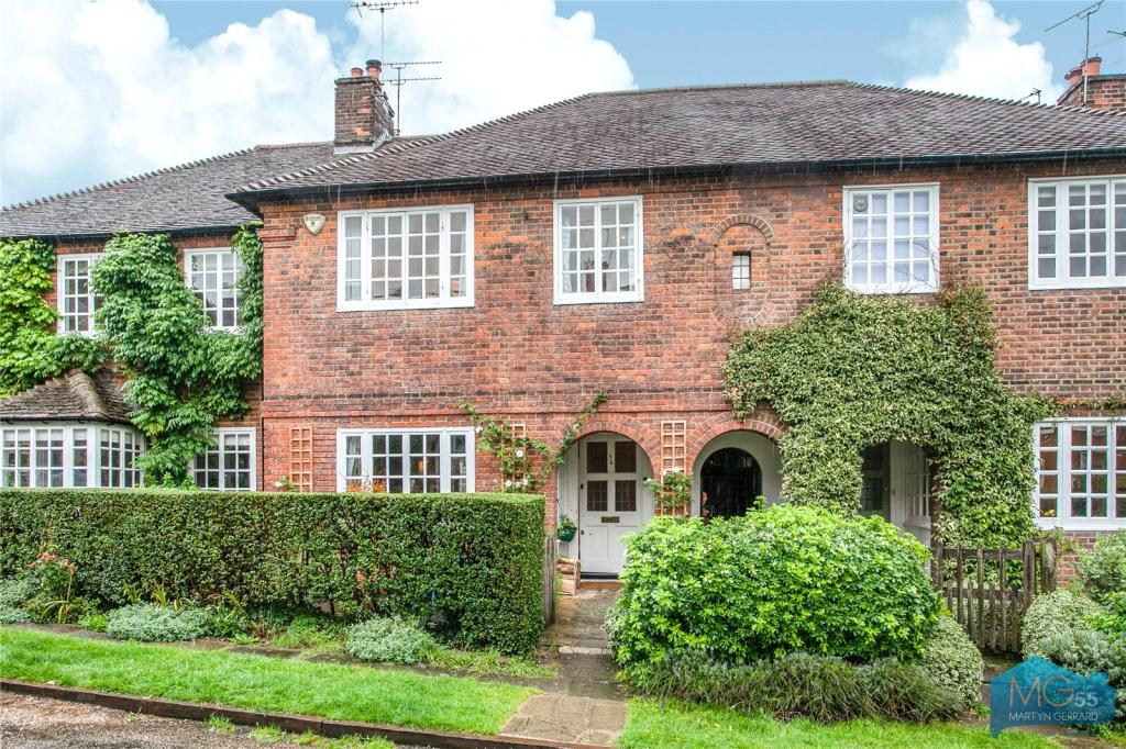 4 bedroom terraced house for sale in The Chine, Muswell Hill, London, N10