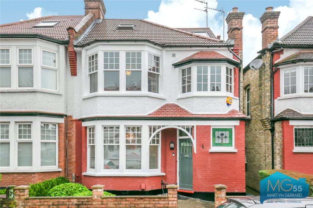 4 bedroom semidetached house for sale in Limes Avenue, North Finchley, London, N12