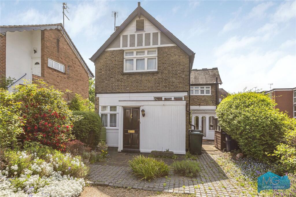 Main image of property: Woodside Park Road, Woodside Park, London, N12