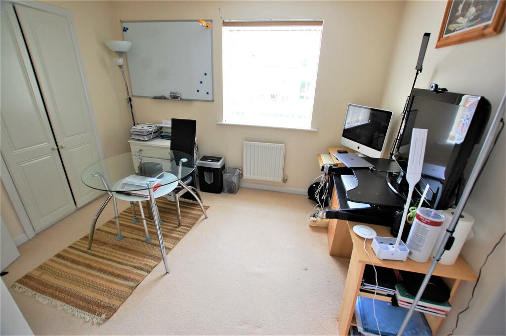 Additional property image - The Runway, Salisbury Village, Hatfield