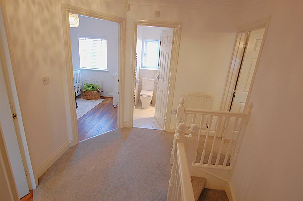 Additional property image - Devon Mead, Salisbury Village