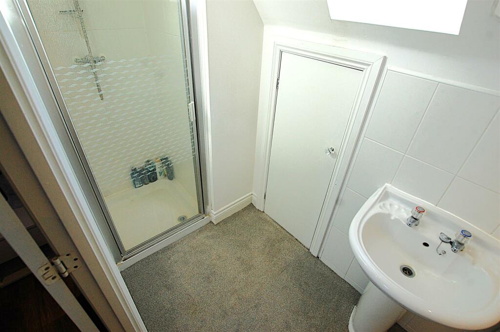 Additional property image - Devon Mead, Salisbury Village