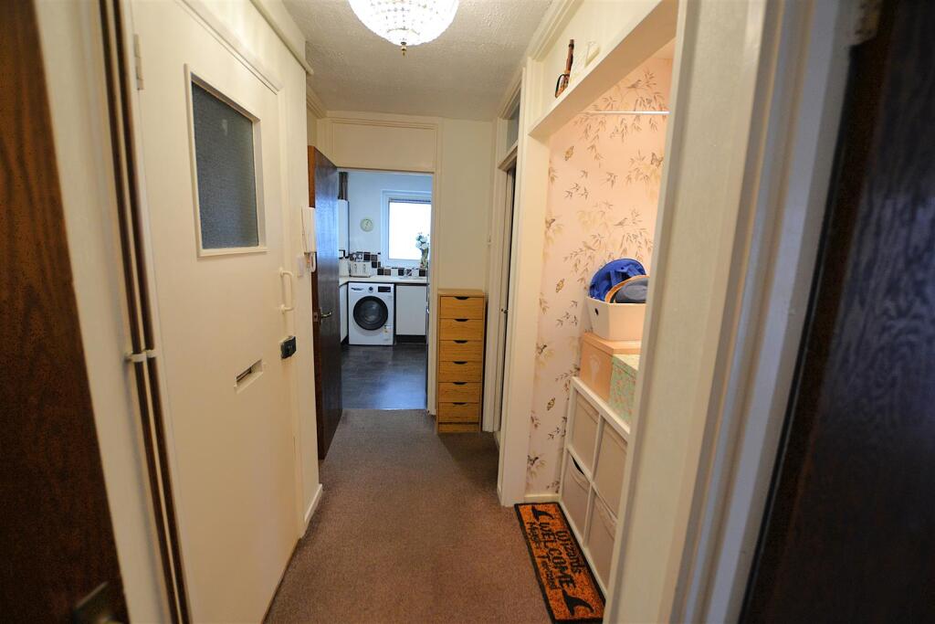 Additional property image - Hillfield, Hatfield